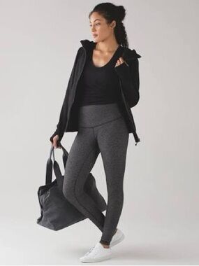 Lululemon Herringbone High-Rise Wunder Under Tights.